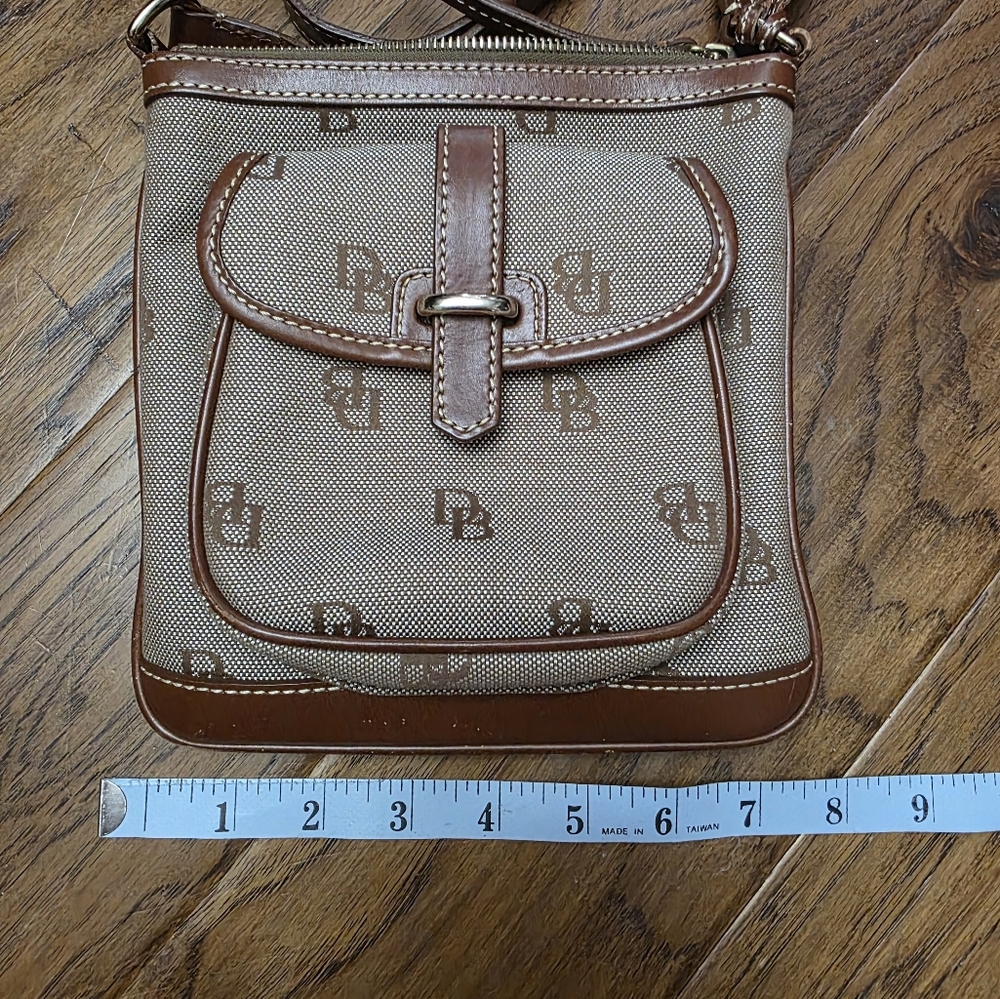 Dooney & Bourke Crossbody Bag Tan/Brown - Picture 5 of 7